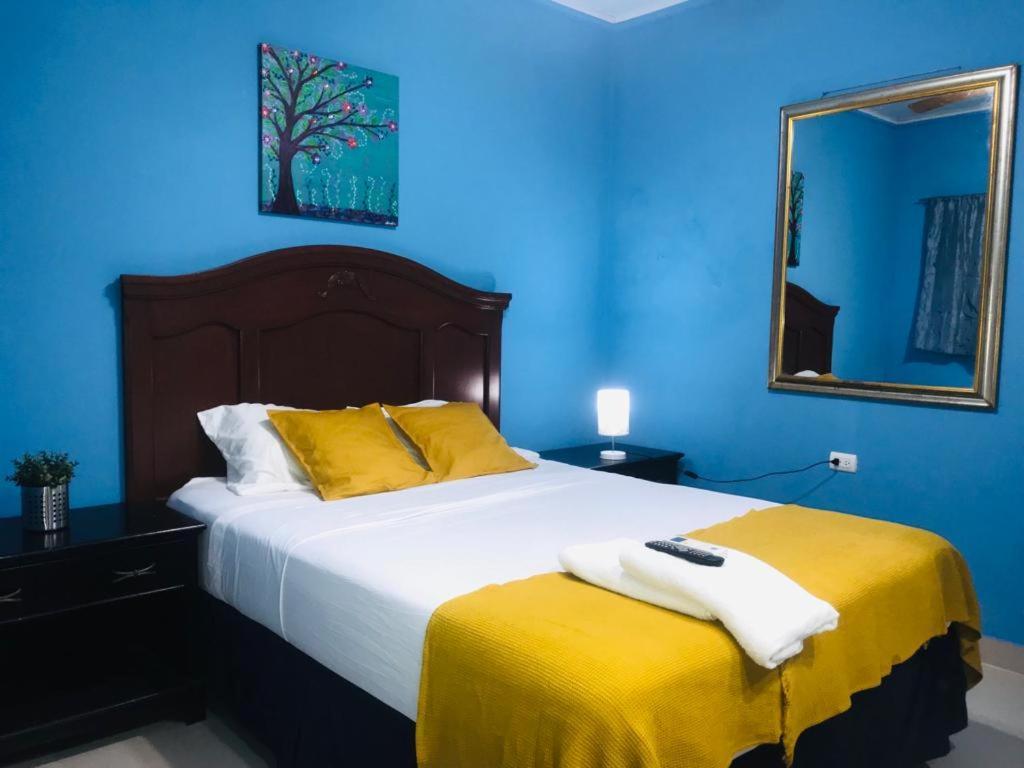 לאון Hotel Casa Blanca מראה חיצוני תמונה